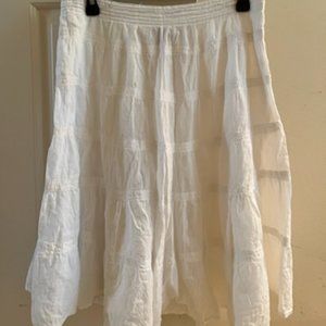 Forever21 white skirt Size M 100% cotton